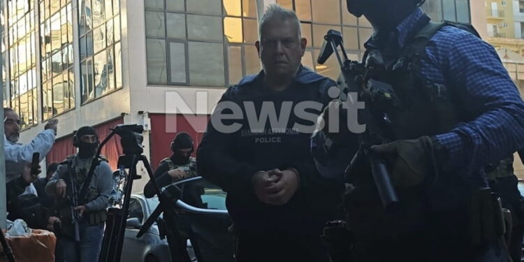 Προθεσμία για να απολογηθεί πήρε ο «Έλληνας Εσκομπάρ» και το πλήρωμα του «ναρκόπλοιου» – Το «πλούσιο» βιογραφικό και το ξέπλυμα