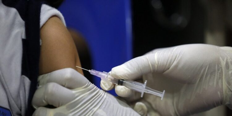 Κορονοϊός: Ο λόγος που όσοι δεν έκαναν αναμνηστική δόση του εμβολίου κατέληξαν στο νοσοκομείο