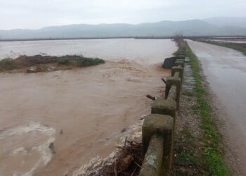 Κακοκαιρία Byron: Εικόνες απόλυτης καταστροφής μετά την υπερχείλιση του ποταμού Ενιπέα