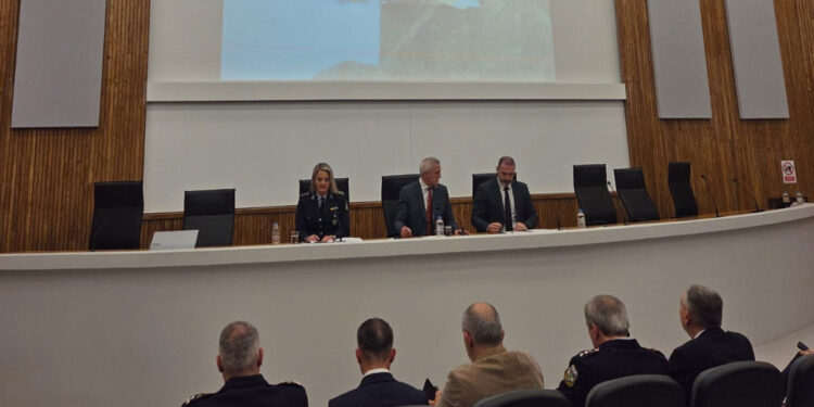 Live οι ανακοινώσεις από τη ΓΑΔΑ για τον «Έλληνα Εσκομπάρ» Αλέξανδρο Αγγελόπουλο – Παρούσα και η Κίμπερλι Γκιλφόιλ