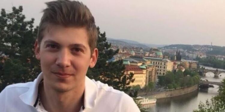 Εξαφάνιση γιατρού στην Κρήτη: «Ελπίζουμε σε κάποιο θετικό νέο» λέει ο πατέρας του 33χρονου