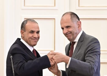 Τηλεφωνική επικοινωνία Γεραπετρίτη με τον Αιγύπτιο υπουργό Εξωτερικών για τριμερή Ελλάδας, Κύπρου και Αιγύπτου