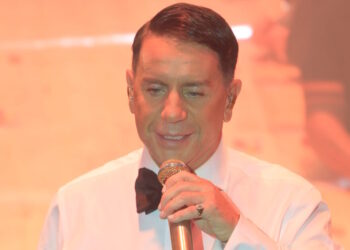 Γιώργος Μαζωνάκης: «Τον βοήθησα ανθρώπινα και εισέπραξα αχαριστία» λέει πρώην συνεργάτης του τραγουδιστή