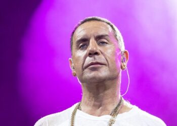 «Ο Γιώργος Μαζωνάκης κατονόμασε τον επιχειρηματία που τον εκβιάζει, ήταν προσχεδιασμένη η καταγγελία», λέει ο δικηγόρος του