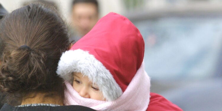 «Προσοχή στις βαριές λοιμώξεις στις γιορτές» λένε οι πνευμονολόγοι – Πόσο προστατεύει το φετινό αντιγριπικό εμβόλιο