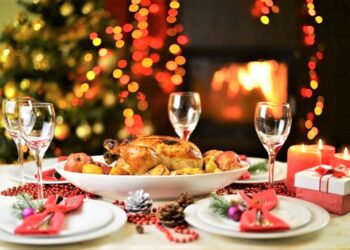 Χριστουγεννιάτικο τραπέζι: Τι λένε εκπρόσωποι κρεοπωλών και ζαχαροπλαστών για τις τιμές στα κρέατα και στα γλυκά