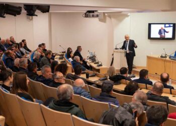 Αμφιλοχία: Πραγματοποιήθηκε η ημερίδα «Αμβρακικός Κόλπος: Προκλήσεις, Δεδομένα και Στρατηγικές Βιωσιμότητας»