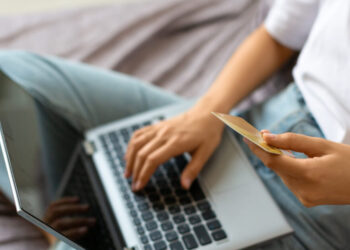 Ηλεκτρονικές πληρωμές: Πώς άλλαξαν την ελληνική οικονομία την τελευταία δεκαετία