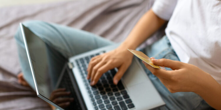 Ηλεκτρονικές πληρωμές: Πώς άλλαξαν την ελληνική οικονομία την τελευταία δεκαετία