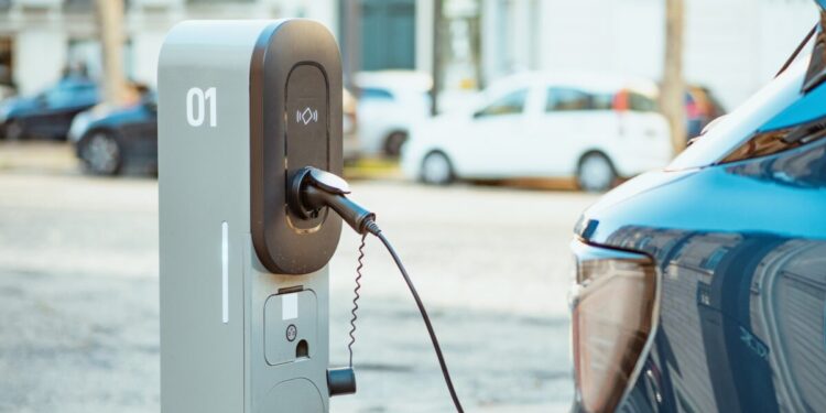 Κινούμαι Ηλεκτρικά ΙΙΙ: Επεκτείνεται έως 31 Μαρτίου 2026 η διάρκεια του προγράμματος