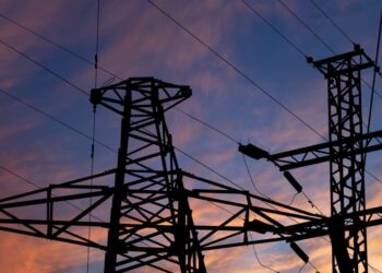 ΔΕΔΔΗΕ: Πως γίνεται ο έλεγχος για τις ρευματοκλοπές – Σύννομος ο αναδρομικός καταλογισμός και οι αιφνιδιαστικοί έλεγχοι