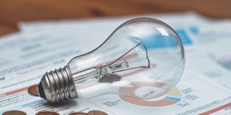 Τιμολόγια ρεύματος: Σταθερά τα πράσινα το Δεκέμβριο – Ξεκινούν από τα 13,9 λεπτά