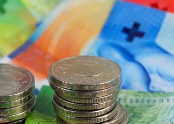 Μετατροπή των δανείων ελβετικού φράγκου σε ευρώ και «κούρεμα» έως 50% – Τι προβλέπει η τροπολογία