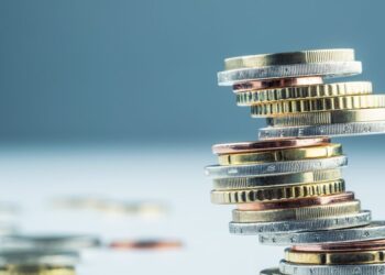 ΕΛΣΤΑΤ: Κατά 2% αυξήθηκε το ΑΕΠ στο γ’ τρίμηνο του 2025