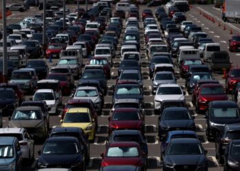 ΕΕ: Αντιδρά η αυτοκινητοβιομηχανία στο σχέδιο για τις εκπομπές ρύπων