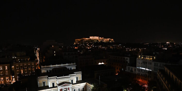 Καιρός αύριο: Ήλιος με «δόντια» σε όλη τη χώρα – Έως τους 19 βαθμούς Κελσίου η θερμοκρασία