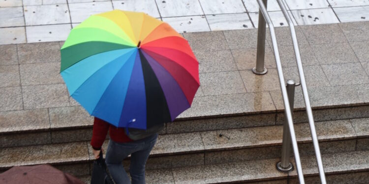 Καιρός σήμερα: Πέφτει η θερμοκρασία κυρίως στα βόρεια – Τοπικές βροχές σε κεντρική και νότια Ελλάδα