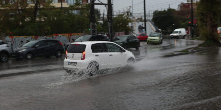 Κακοκαιρία Byron: Διακοπή κυκλοφορίας σε δρόμους της Κεντρικής Μακεδονίας, Πιερίας και Χαλκιδικής λόγω προβλημάτων από τα έντονα φαινόμενα
