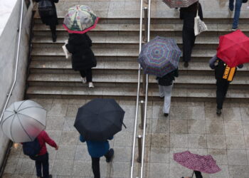 Καιρός αύριο: Βροχές και καταιγίδες σε πολλές περιοχές της χώρας – Χιόνια στα βορειοδυτικά ορεινά
