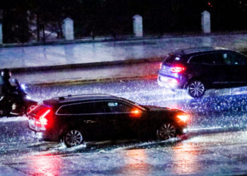 Καιρός σήμερα: Ισχυρά φαινόμενα σε πολλές περιοχές της χώρας – Καταιγίδες σε Αττική και Θεσσαλονίκη