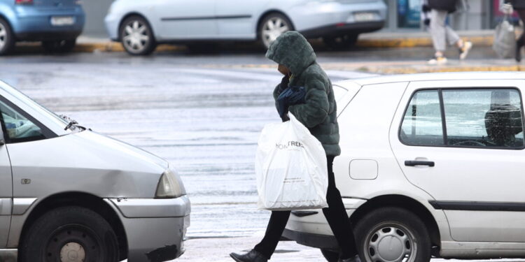 Καιρός: Χριστούγεννα με κρύο και βροχές, προβλέψεις ακόμα και για χιόνια την Πρωτοχρονιά