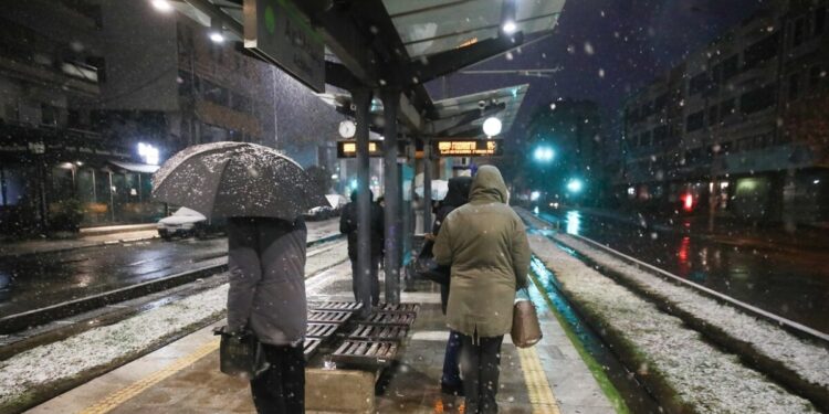 Καιρός: Χιόνια στην Αττική το βράδυ της Παραμονής Πρωτοχρονιάς – Η πρόγνωση του Γιάννη Καλλιάνου