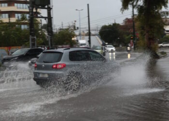 Καιρός σήμερα: Βροχές, καταιγίδες και χαμηλές θερμοκρασίες
