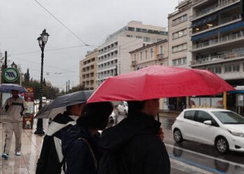 Καιρός αύριο: Τοπικές βροχές στην Αττική και καταιγίδες σε Πελοπόννησο, Κρήτη, Κυκλάδες και Δωδεκάνησα