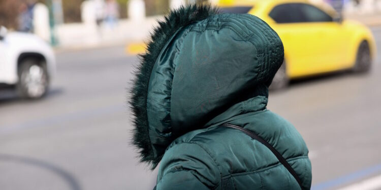 Καιρός σήμερα: Η θερμοκρασία θα κάνει νέα «βουτιά» – Οι περιοχές όπου είναι πιθανό να βρέξει