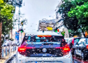 Καιρός σήμερα: Τοπικές βροχές και θερμοκρασίες έως 19 βαθμούς – Αναλυτική πρόγνωση