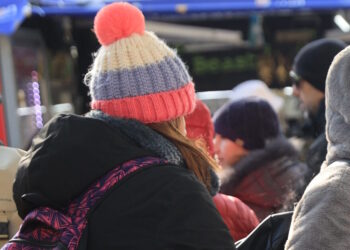 Καιρός σήμερα: Τσουχτερό κρύο και χιονοπτώσεις στα ορεινά