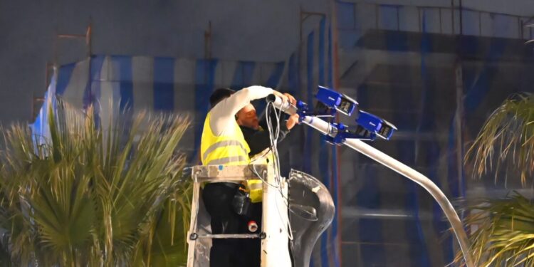 Μπήκαν οι πρώτες ΑΙ κάμερες στην Ποσειδώνος που θα στέλνουν αυτόματα «ραβασάκια» – Δείτε φωτογραφίες