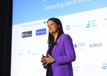 «Rebrain Greece»: Η Νίκη Κεραμέως στη Νέα Υόρκη, οι χιλιάδες συμμετέχοντες και η ιστορία που την συγκίνησε