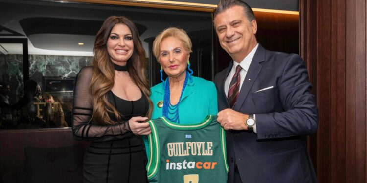 Επίσκεψη της πρέσβη των ΗΠΑ, Κίμπερλι Γκίλφοϊλ στο ΟΑΚΑ στο παιχνίδι με την Χάποελ Τελ Αβιβ