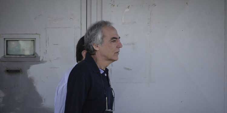 Συγγενείς θυμάτων τρομοκρατίας για ΕΚΚΟΜΕΔ: Ο Δημήτρης Κουφοντίνας να μην πάρει με κρατικά χρήματα, αυτό που κάποτε «αγόραζε» με αίμα