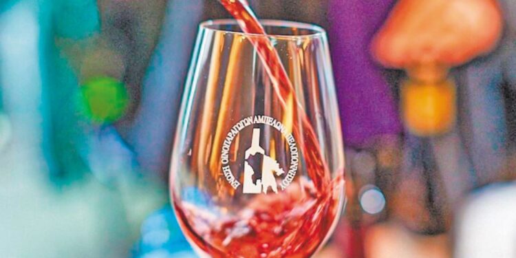 Οινοτουρισμός στην Πελοπόννησο: Ανοδικές τάσεις και ευκαιρίες για μικρά οινοποιεία