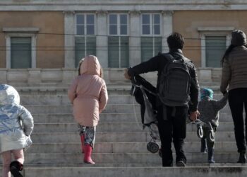 Καιρός – Κολυδάς: Με ηλιοφάνεια θα κυλήσει η εβδομάδα – Βροχές πάλι από τα μέσα του μήνα