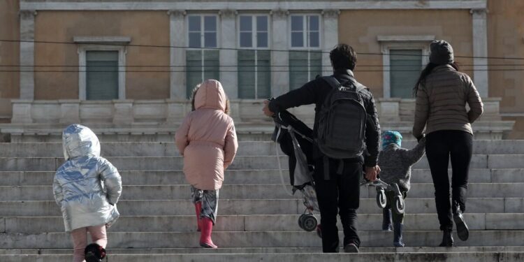 Καιρός – Κολυδάς: Με ηλιοφάνεια θα κυλήσει η εβδομάδα – Βροχές πάλι από τα μέσα του μήνα