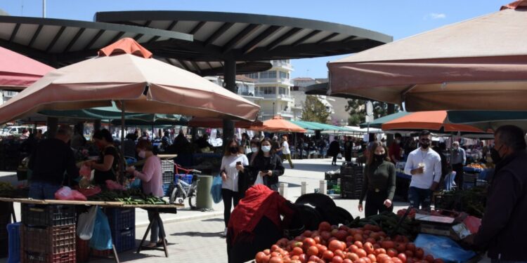 Λαϊκές αγορές: Εκτός απεργίας οι παραγωγοί της Αττικής – Η ανακοίνωσή τους