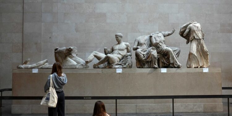 «Εφικτή» μία συμφωνία με την Ελλάδα για τα Γλυπτά του Παρθενώνα λέει ο πρόεδρος του Βρετανικού Μουσείου