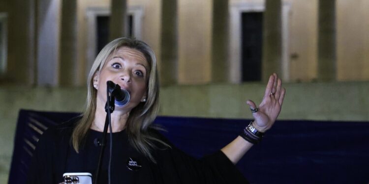 Μαρία Καρυστιανού: «Είμαι στην πρώτη γραμμή οργάνωσης κινήματος που μπορεί να γίνει κόμμα»