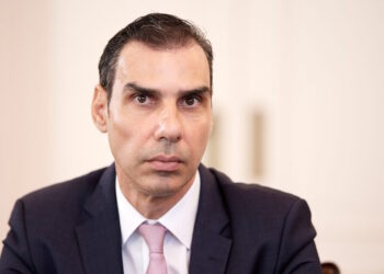 Θεμιστοκλέους για τη δωρεά σπέρματος από Δανό με καρκινογόνο μετάλλαξη: «Μπορεί να υπάρχουν 12 οικογένειες από τον ίδιο δότη στην Ελλάδα»