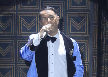 Γιώργος Μαζωνάκης: Το αδιαχώρητο στο νυχτερινό κέντρο που εμφανίζεται – «Τον έχουν τρελάνει» λέει ο επιχειρηματίας Βασίλης Γκόγκος