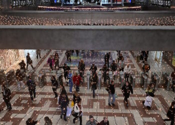 Παραμονή Πρωτοχρονιάς: Πως θα κινηθούν Μετρό, τραμ, λεωφορεία και τρόλεϊ πριν την αλλαγή του χρόνου