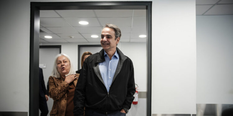 Κυριάκος Μητσοτάκης στο ΚΥ Μαρκόπουλου: Υλοποιείται το μεγαλύτερο πρόγραμμα αναβάθμισης κτιρίων του ΕΣΥ