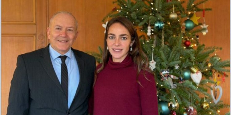 Μιχαηλίδου – Γκίκας: Συνάντηση για την ενίσχυση της οικογένειας και της γονεϊκότητας στη νησιωτική Ελλάδα