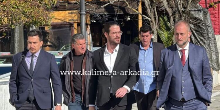 Άρης Μουγκοπέτρος: Στα δικαστήρια της Τρίπολης μετά την μήνυση της εν διαστάσει συζύγου για ενδοοικογενειακή απειλή