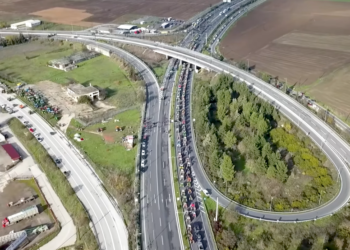 ΠΕΜ: Πανελλαδική σύσκεψη των μπλόκων στη Νίκαια Λάρισας το Σάββατο 13 Δεκεμβρίου