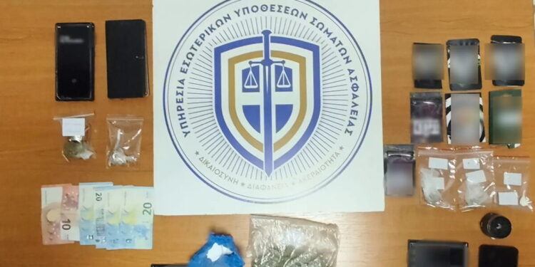 Υπαρχιπυροσβέστης «πιάστηκε» για διακίνηση ναρκωτικών – Πουλούσε την κοκαΐνη 50 ευρώ το γραμμάριο