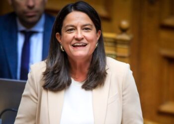 Κεραμέως: Περισσότερες συλλογικές συμβάσεις εργασίας και αυξήσεις μισθών στις αρχές του 2026